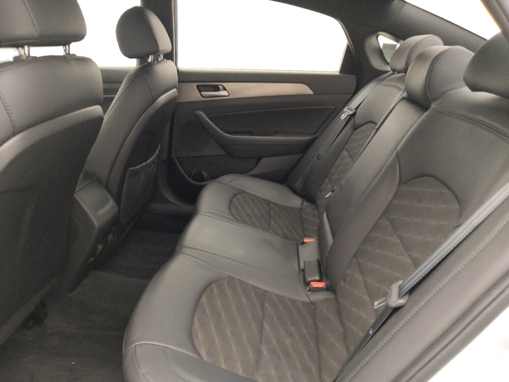 2018 Hyundai Sonata in Clearwater, FL 33764 - 18100369 18