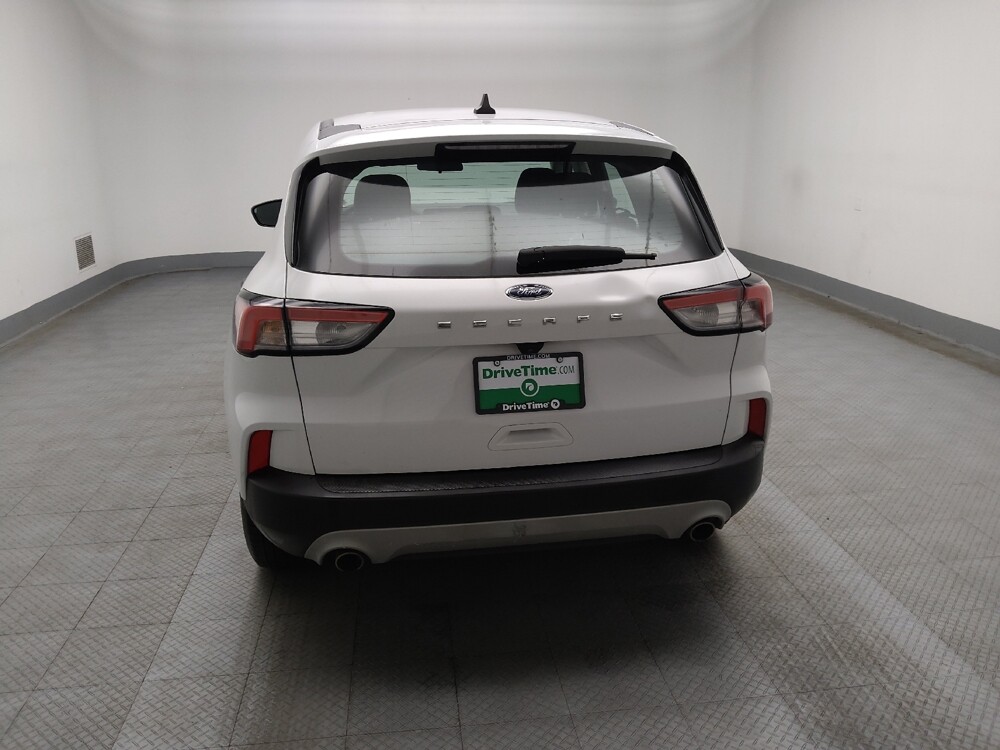 2021 Ford Escape in Peoria, IL 61615 - 18100375 6