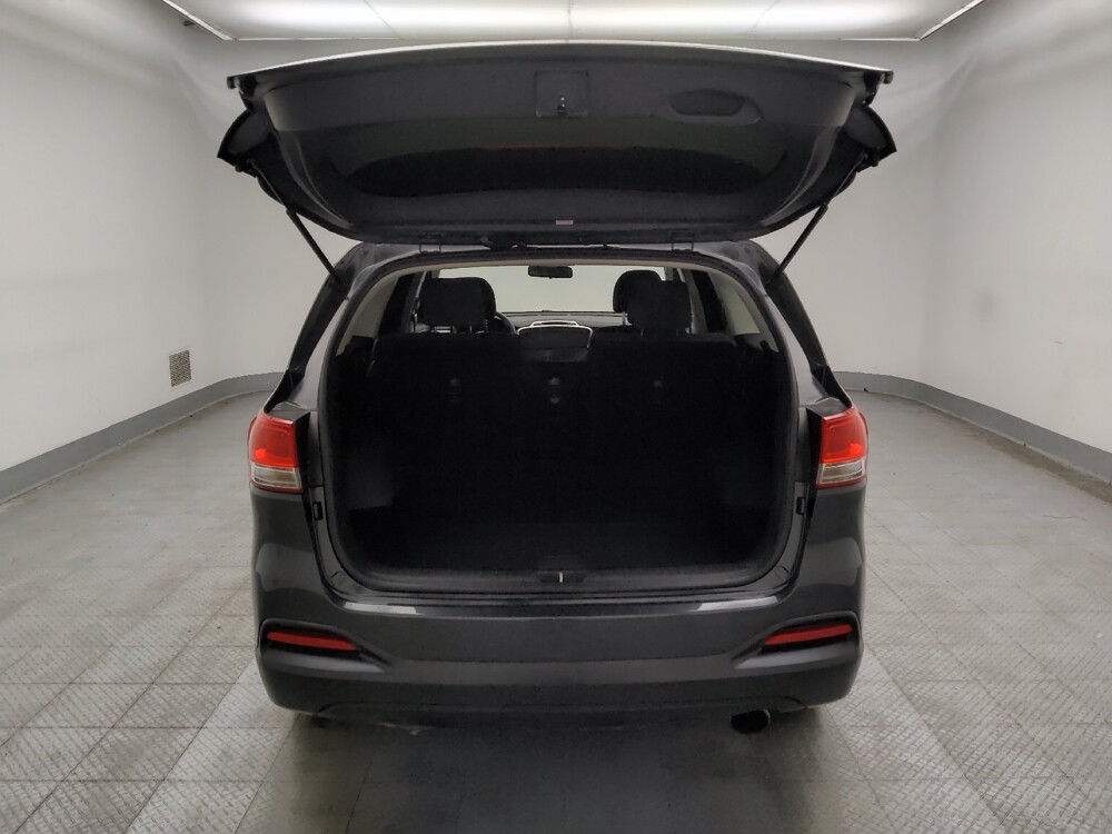 2018 Kia Sorento in Lombard, IL 60148 - 18100380 29