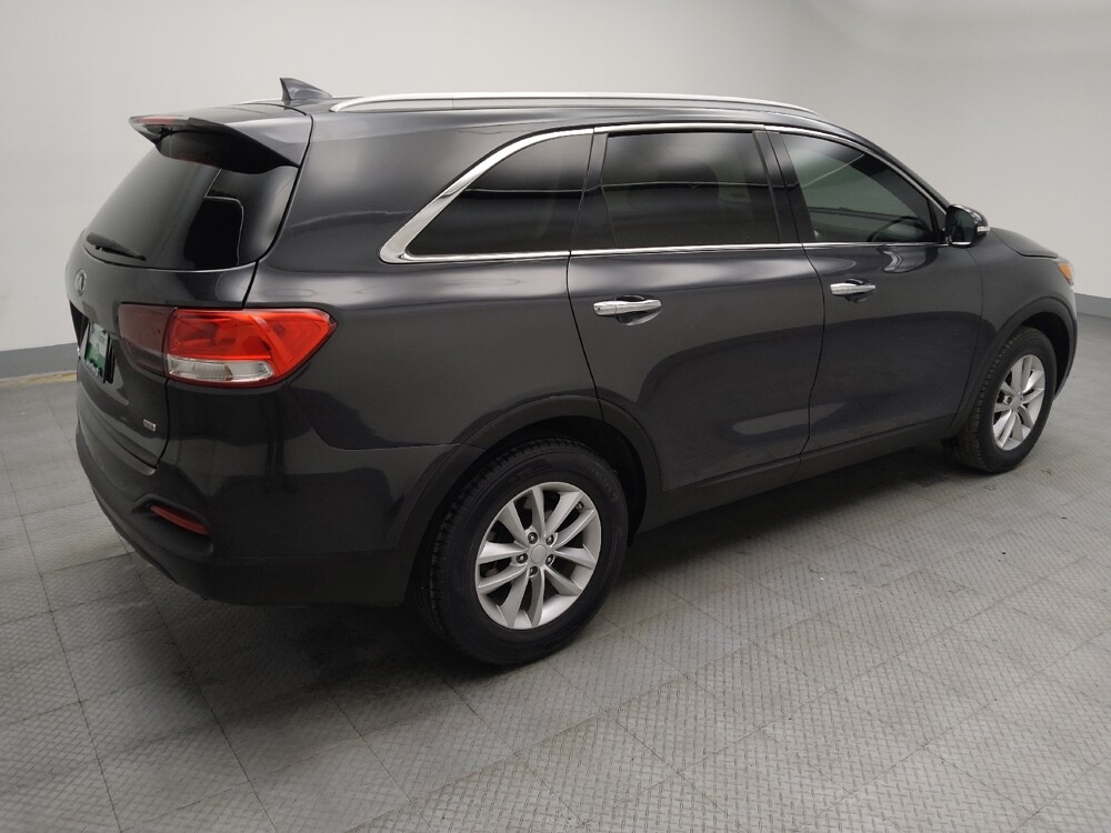 2018 Kia Sorento in Lombard, IL 60148 - 18100380 10