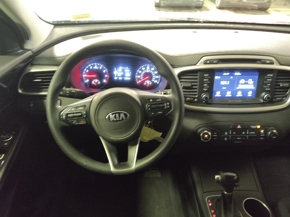2018 Kia Sorento in Lombard, IL 60148 - 18100380 22