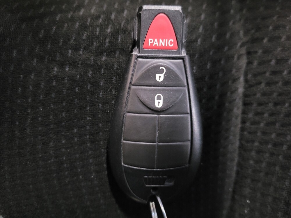 2019 Dodge Grand Caravan in Richmond, VA 23235 - 18100383 32