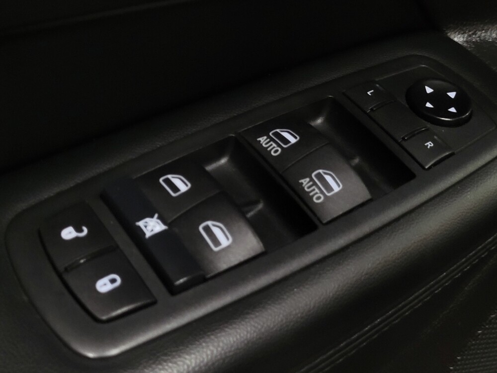 2020 Jeep Grand Cherokee in New Castle, DE 19720 - 18100384 27