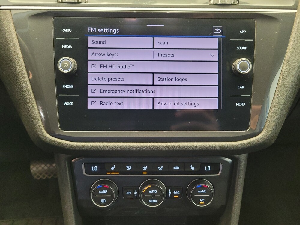 2021 Volkswagen Tiguan in Downey, CA 90241 - 18100385 25