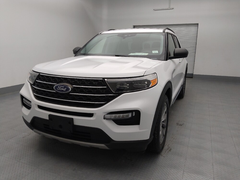 2022 Ford Explorer in Topeka, KS 66611 - 18100386 15