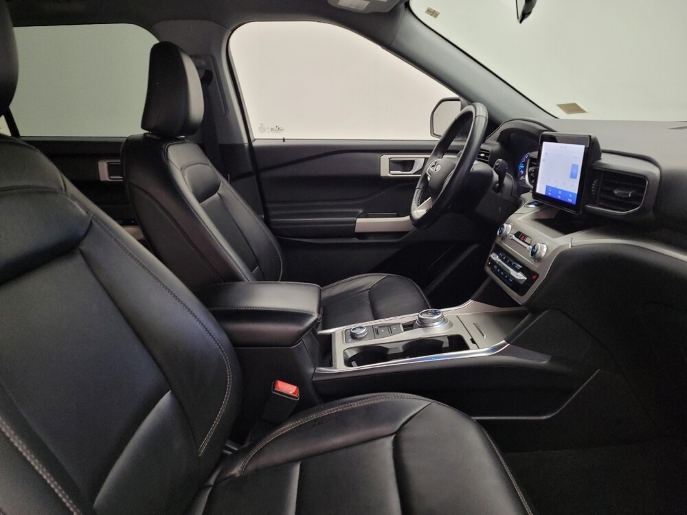 2022 Ford Explorer in Miamisburg, OH 45342 - 18100394 21