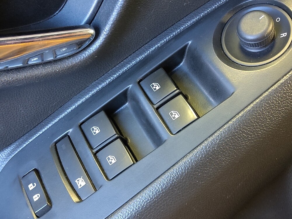 2021 Chevrolet Trax in Houston, TX 77034 - 18100396 27