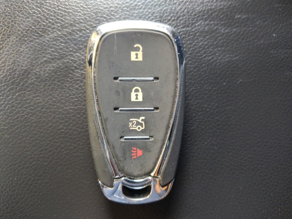 2019 Chevrolet Trax in Houston, TX 77034 - 18100397 32