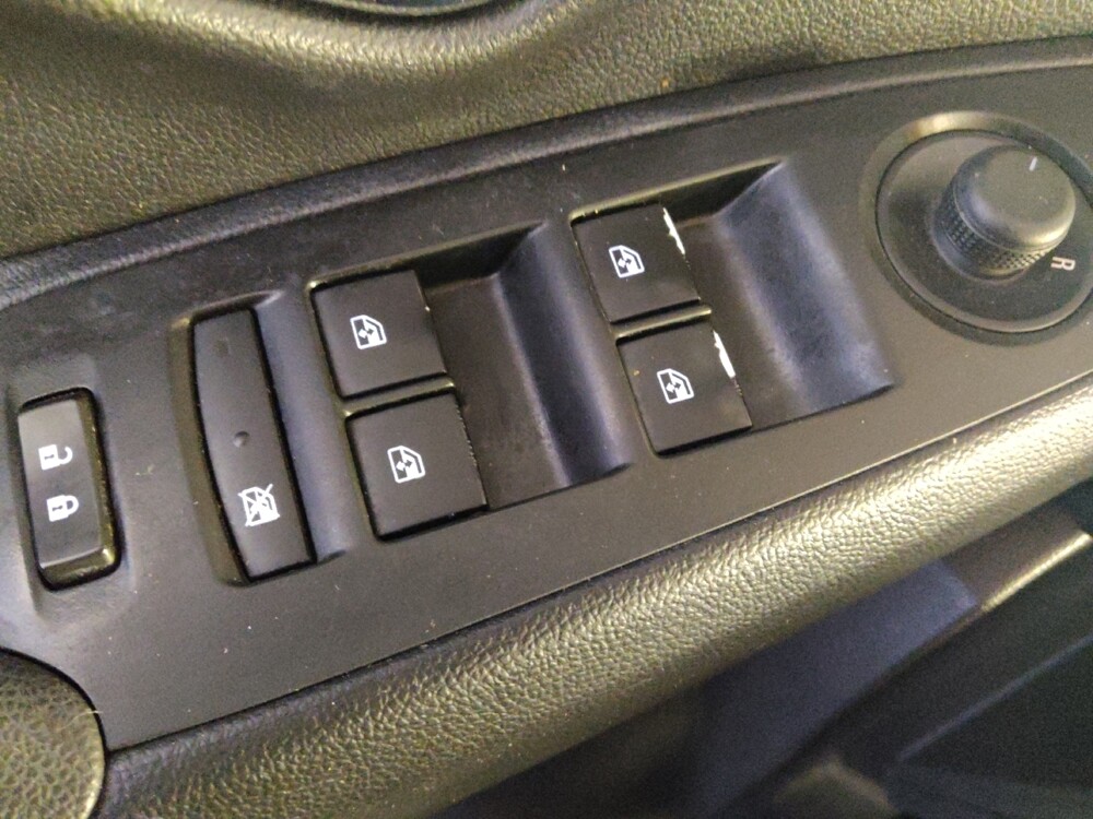 2019 Chevrolet Trax in Houston, TX 77034 - 18100397 27