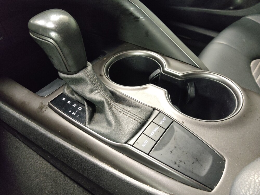 2022 Toyota Camry in Houston, TX 77034 - 18100408 26