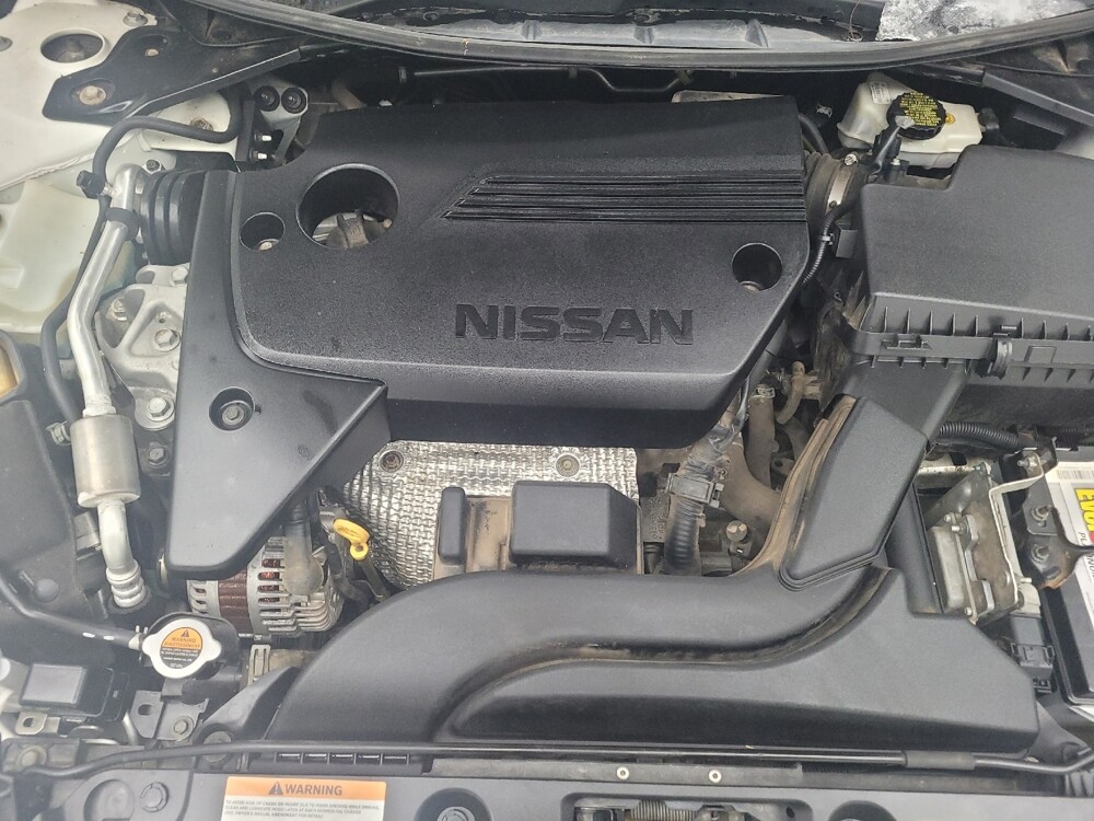 2018 Nissan Altima in Memphis, TN 38115 - 18100415 30