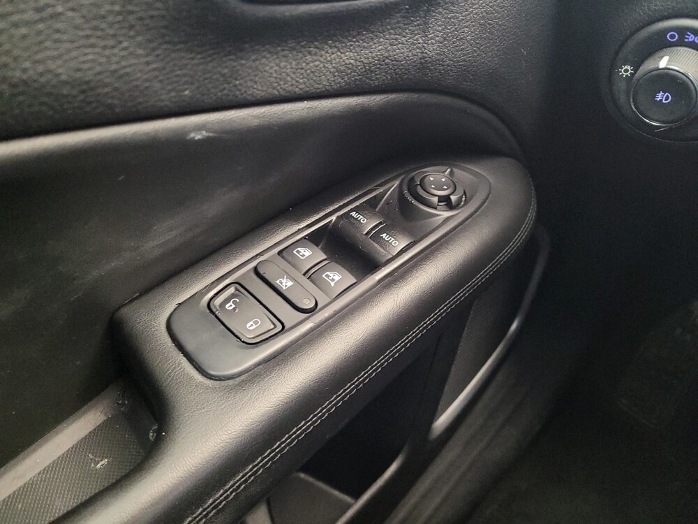 2019 Jeep Compass in Miamisburg, OH 45342 - 18100418 27