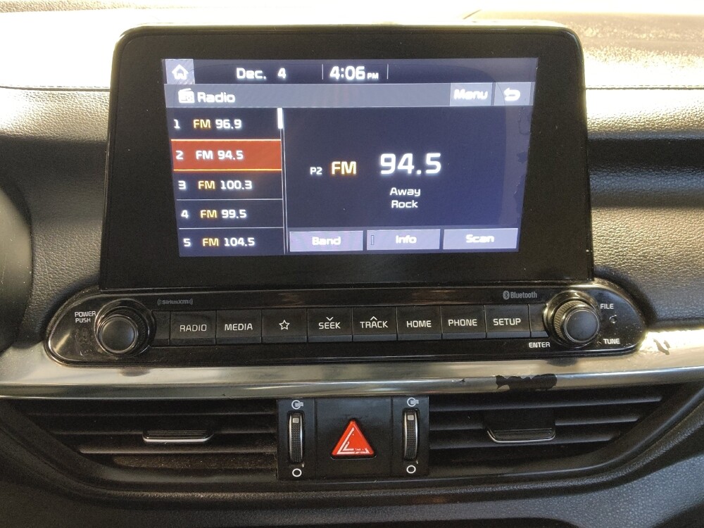 2019 Kia Forte in Houston, TX 77074 - 18100424 25