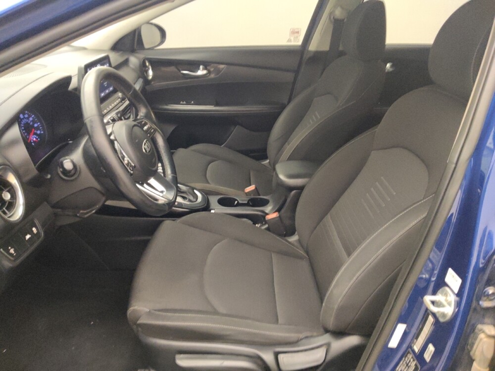 2019 Kia Forte in Houston, TX 77074 - 18100424 17