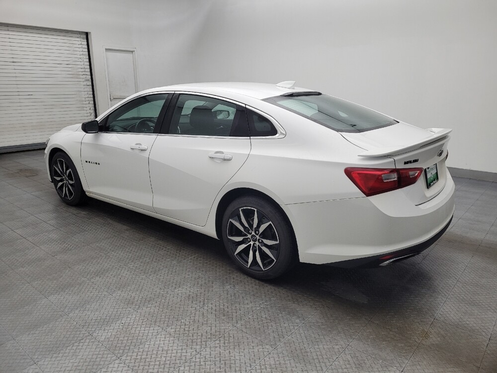 2020 Chevrolet Malibu in Wilmington, NC 28405 - 18100428 3