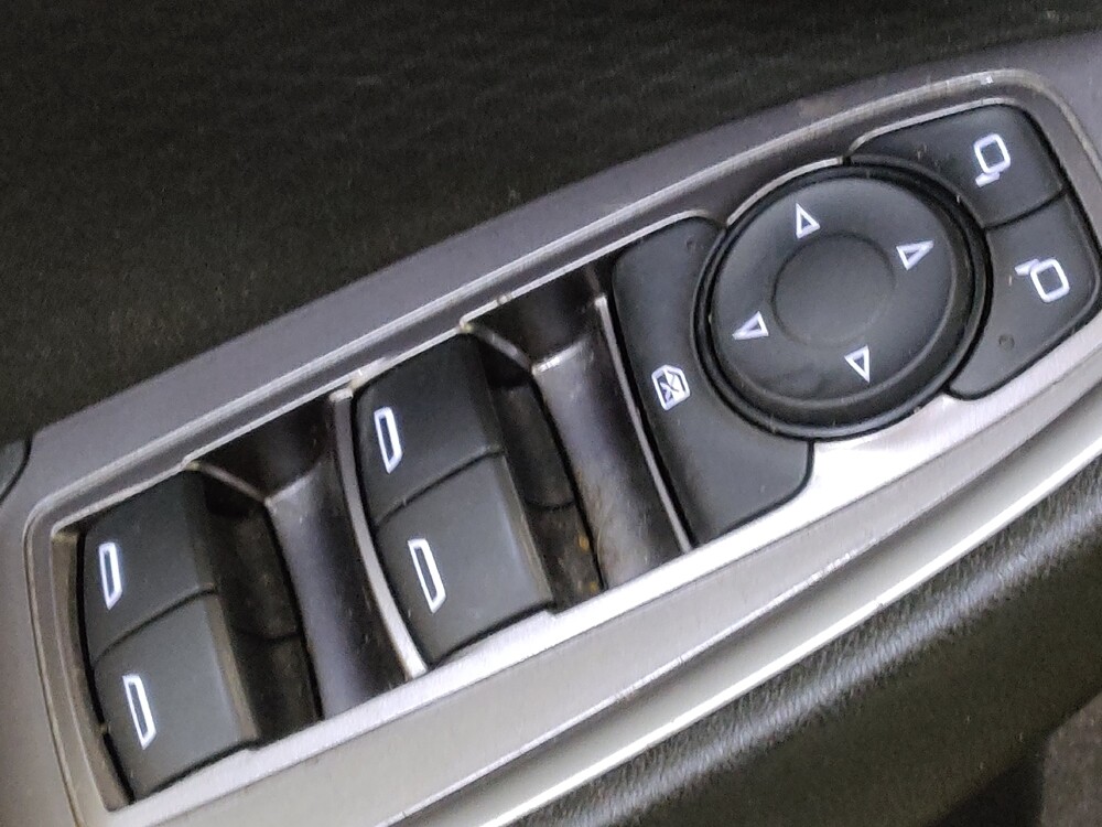 2020 Chevrolet Malibu in Wilmington, NC 28405 - 18100428 27