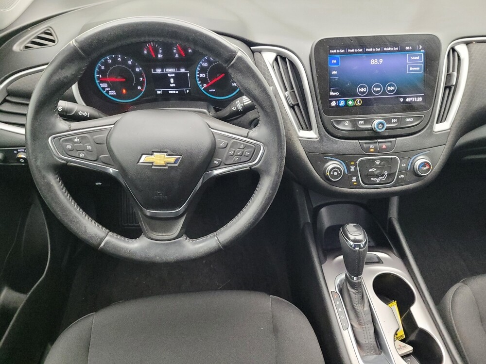 2020 Chevrolet Malibu in Wilmington, NC 28405 - 18100428 22