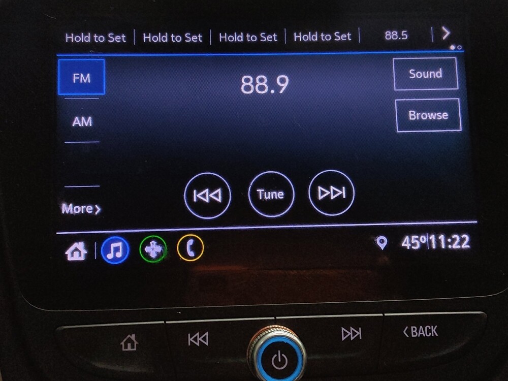 2020 Chevrolet Malibu in Wilmington, NC 28405 - 18100428 25