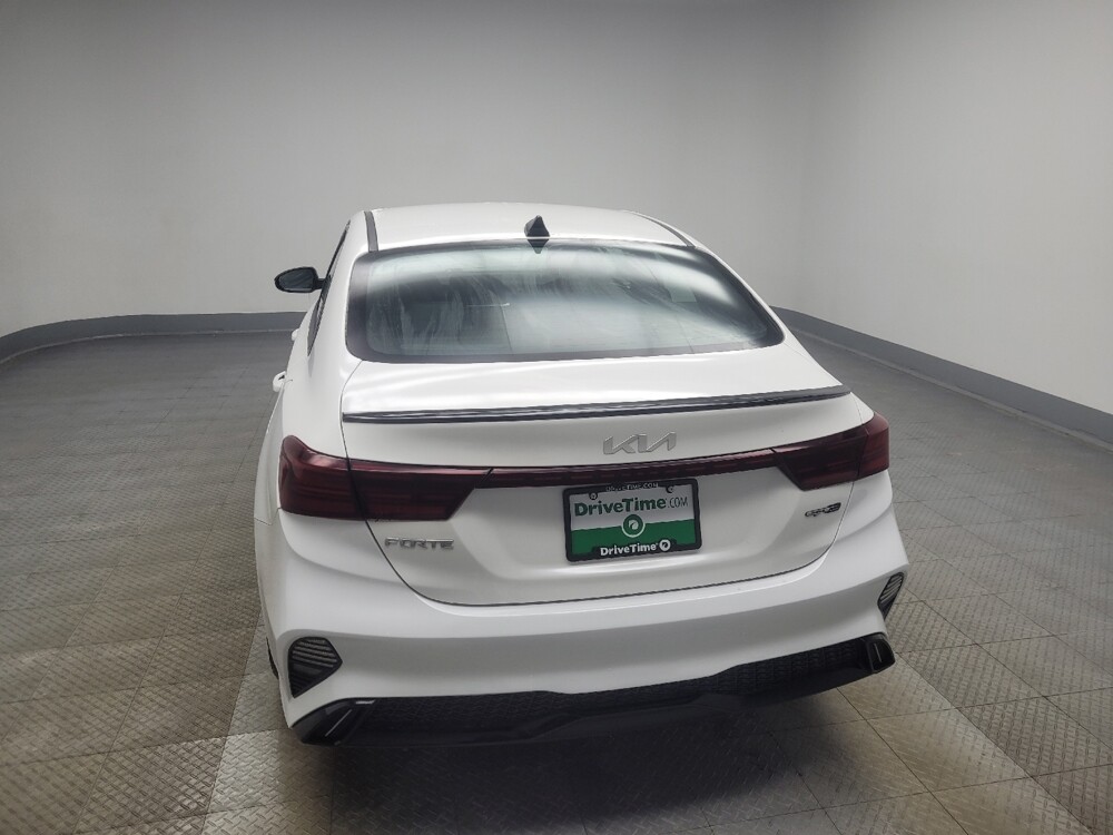 2022 Kia Forte in Highland, IN 46322 - 18100429 6