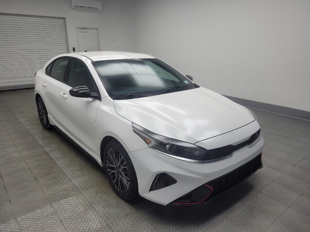 2022 Kia Forte in Highland, IN 46322 - 18100429 13