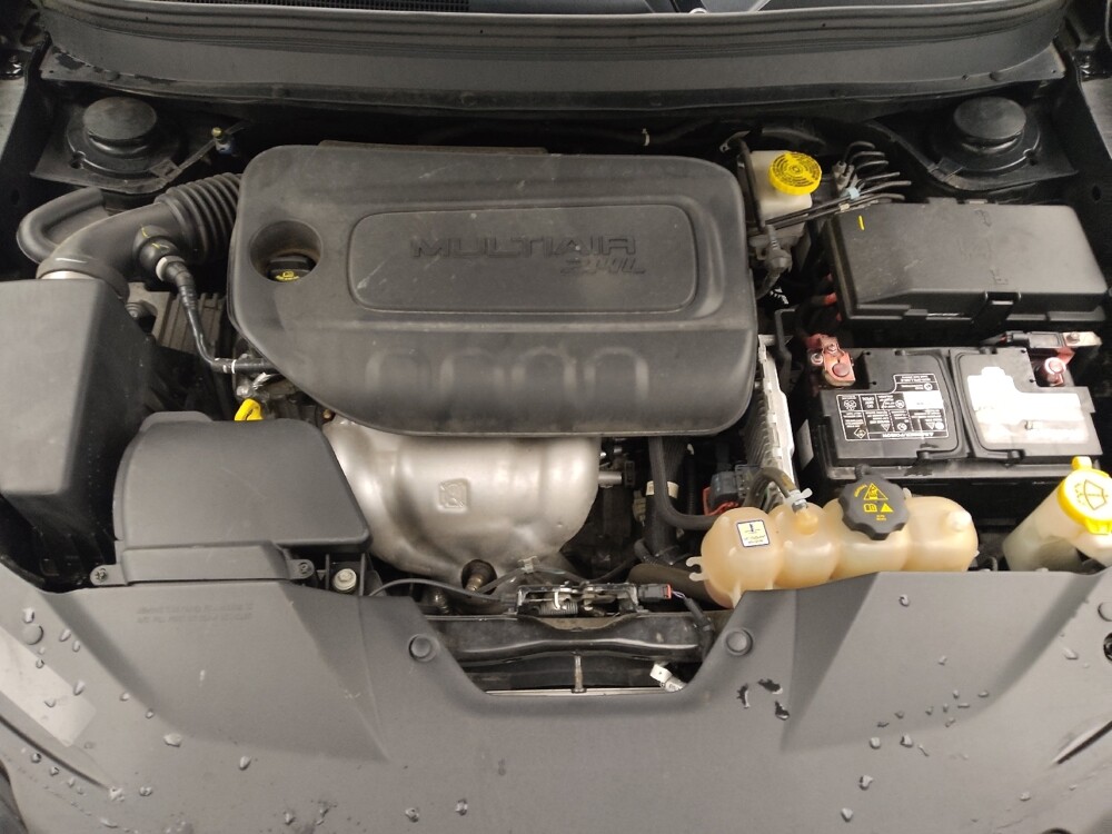 2019 Jeep Cherokee in Lakewood, CO 80215 - 18100434 30