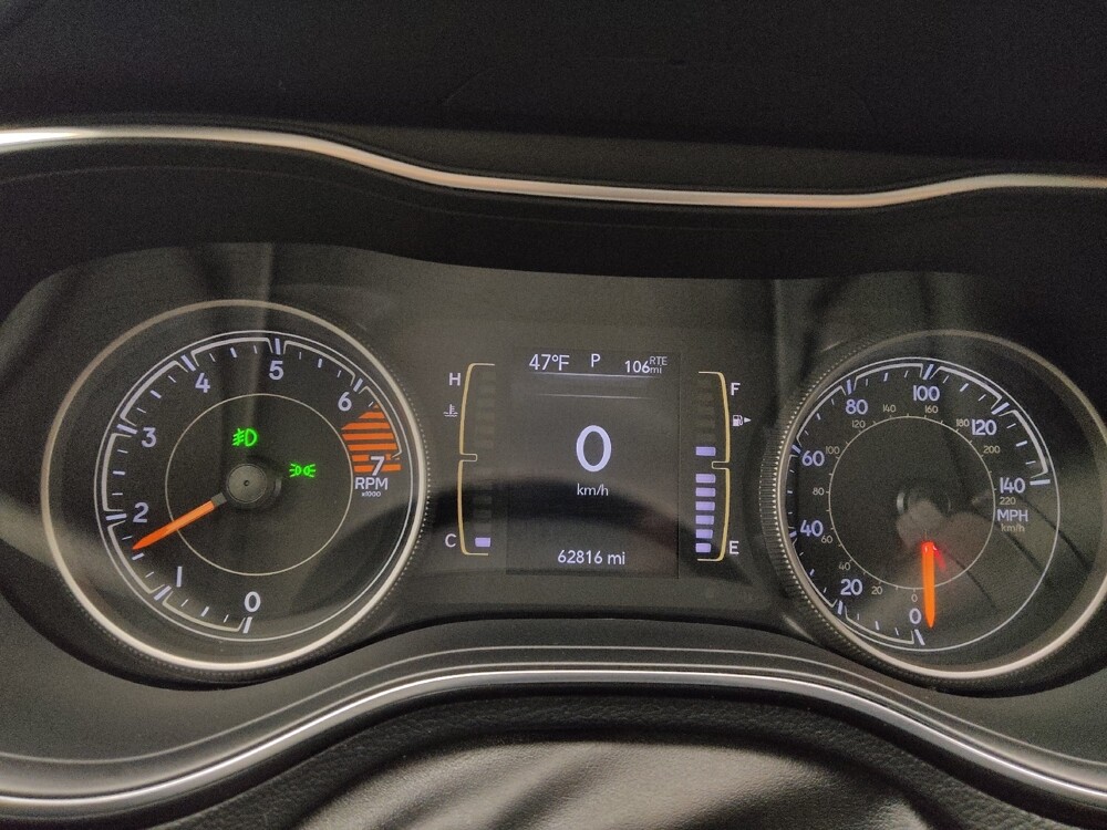 2019 Jeep Cherokee in Lakewood, CO 80215 - 18100434 23