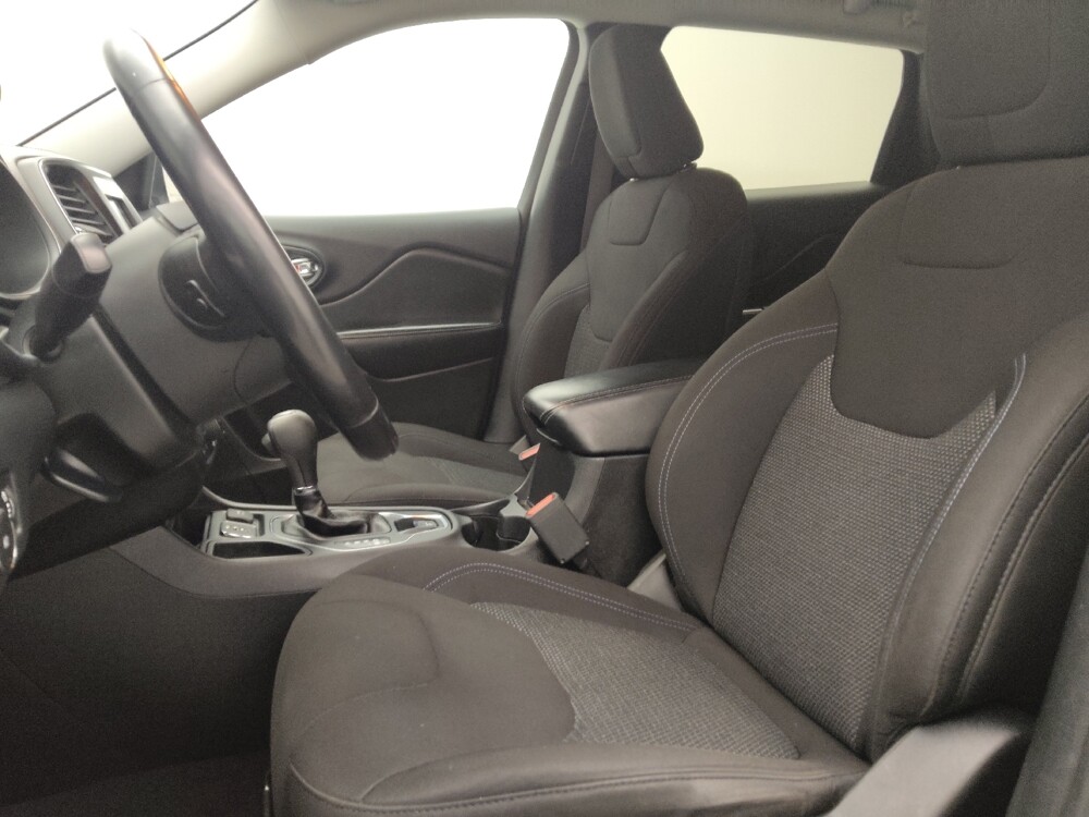 2019 Jeep Cherokee in Lakewood, CO 80215 - 18100434 17