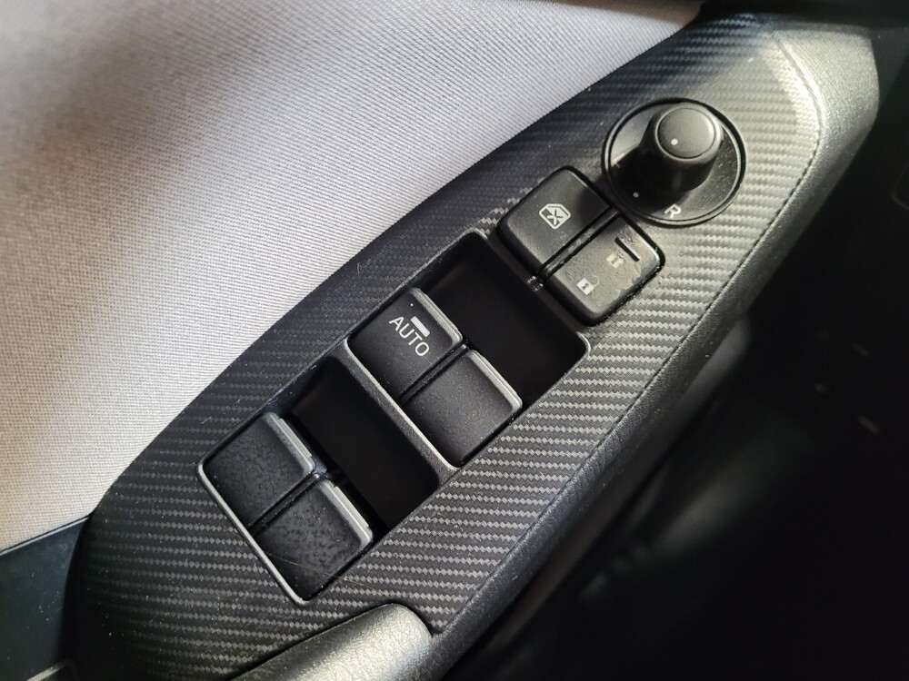 2015 Mazda MAZDA3 in Montclair, CA 91763 - 18100436 27