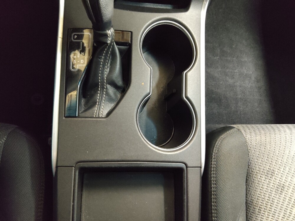 2015 Toyota Camry in Union City, GA 30291 - 18100440 26