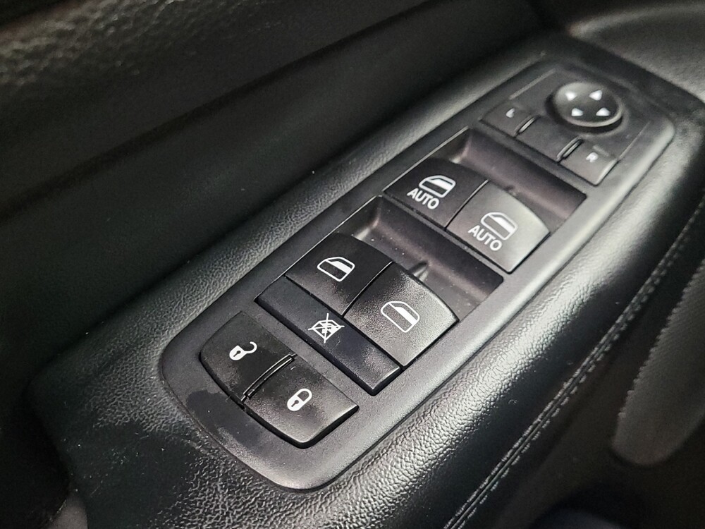 2017 Jeep Grand Cherokee in Memphis, TN 38128 - 18100444 27