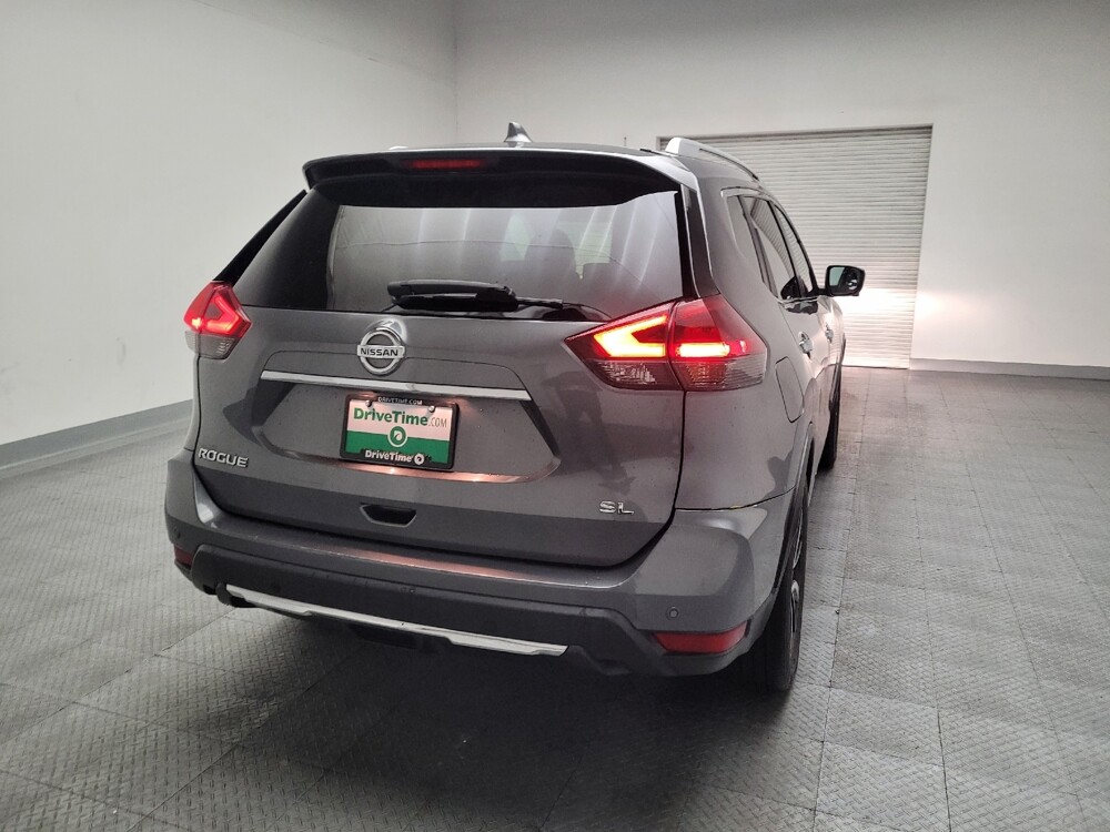 2019 Nissan Rogue in Riverside, CA 92504 - 18100452 7