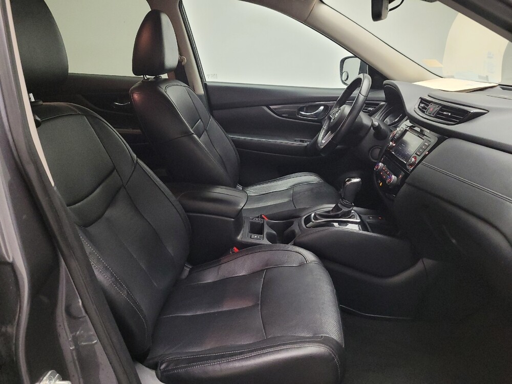 2019 Nissan Rogue in Riverside, CA 92504 - 18100452 21