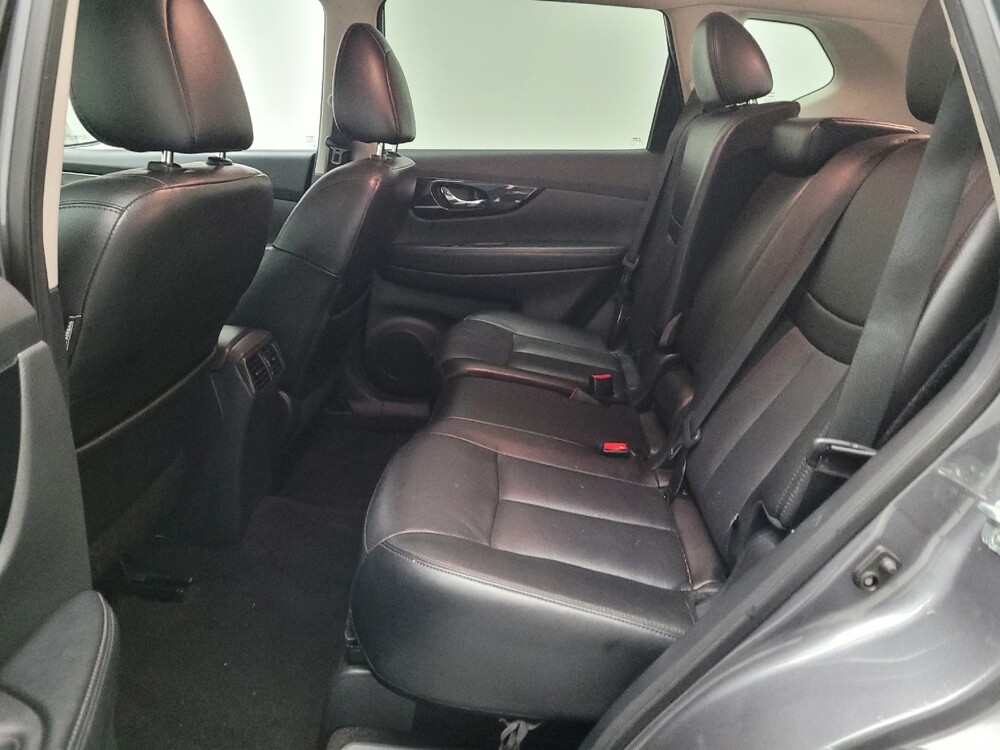 2019 Nissan Rogue in Riverside, CA 92504 - 18100452 18