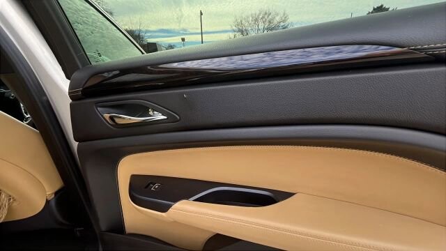 2014 Cadillac SRX in Greenville, SC 29607 - 18100453 19