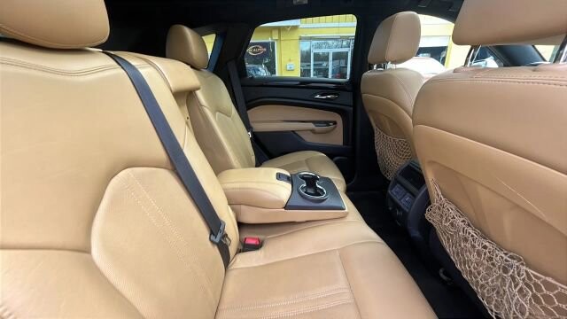 2014 Cadillac SRX in Greenville, SC 29607 - 18100453 21