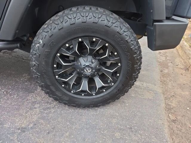 2016 Jeep Wrangler in Greenville, SC 29607 - 18100454 14