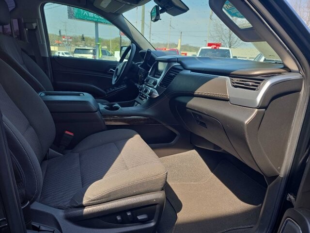 2020 Chevrolet Tahoe in Knoxville, TN 37912 - 18100470 15