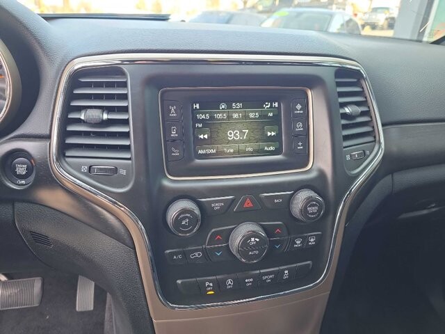 2017 Jeep Grand Cherokee in Knoxville, TN 37912 - 18100471 12