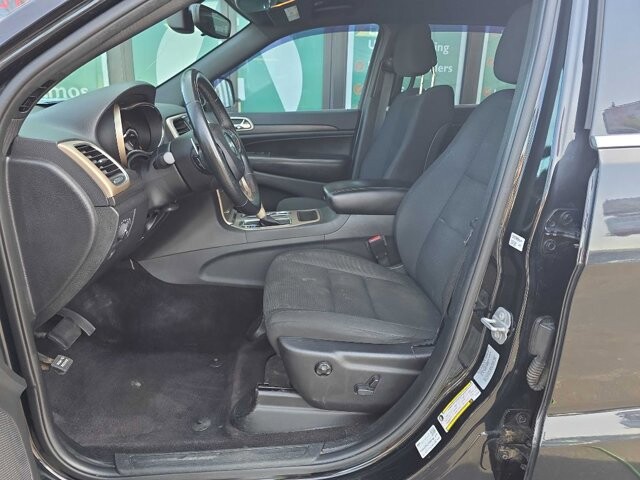 2017 Jeep Grand Cherokee in Knoxville, TN 37912 - 18100471 10