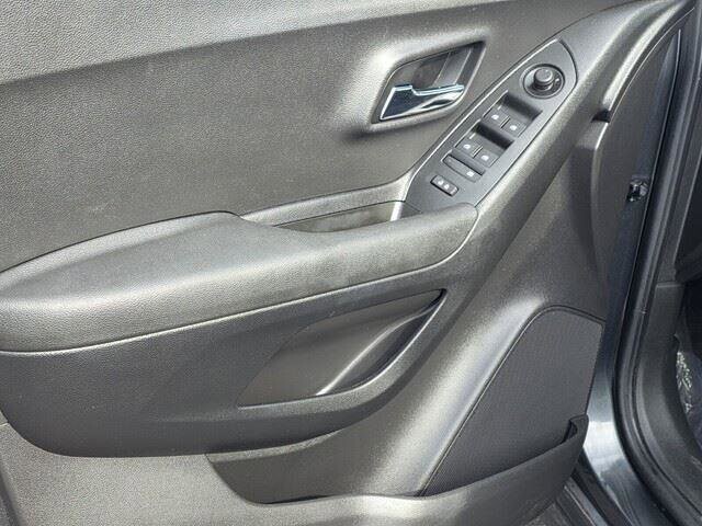 2019 Chevrolet Trax in Mesa, AZ 85212 - 18100481 48