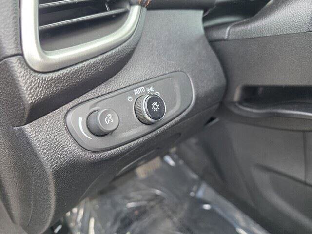 2019 Chevrolet Trax in Mesa, AZ 85212 - 18100481 18