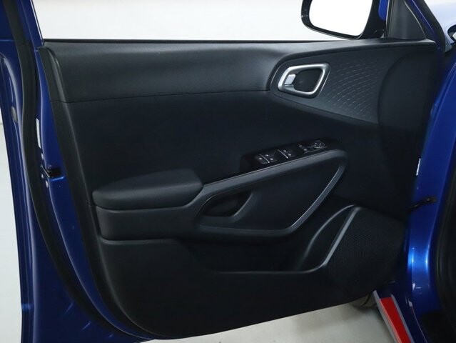 2020 Kia Soul in Bedford, OH 44146 - 18100482 15