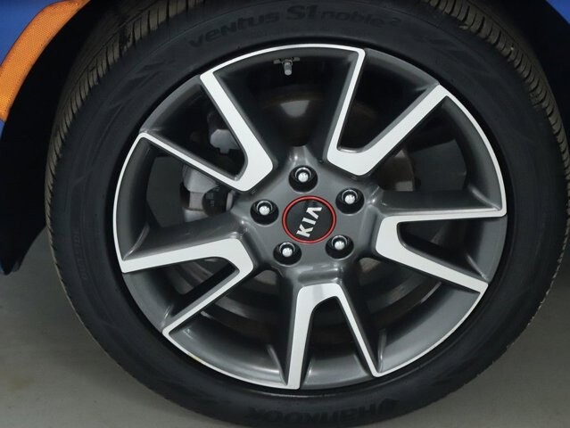 2020 Kia Soul in Bedford, OH 44146 - 18100482 36