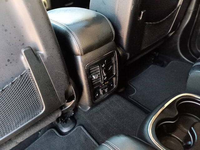 2012 Dodge Durango in DuBois, PA 15801 - 18100485 9