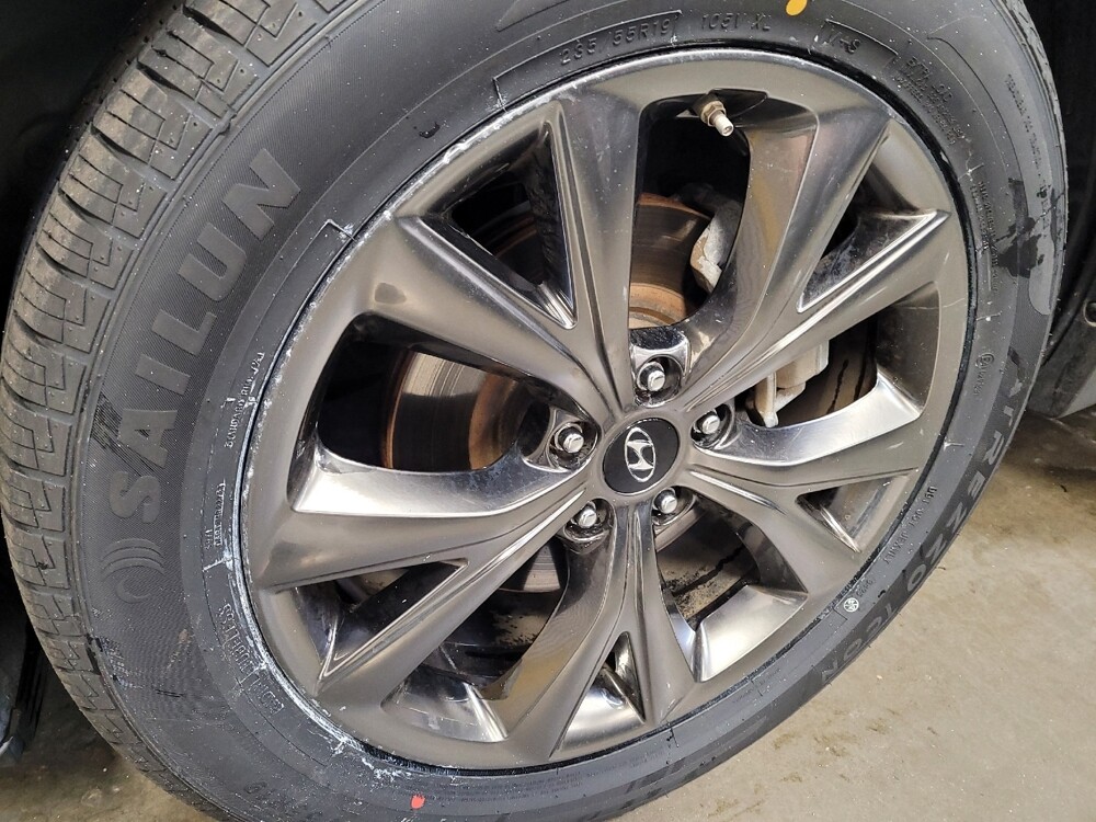 2017 Hyundai Santa Fe in Downey, CA 90241 - 18100492 31