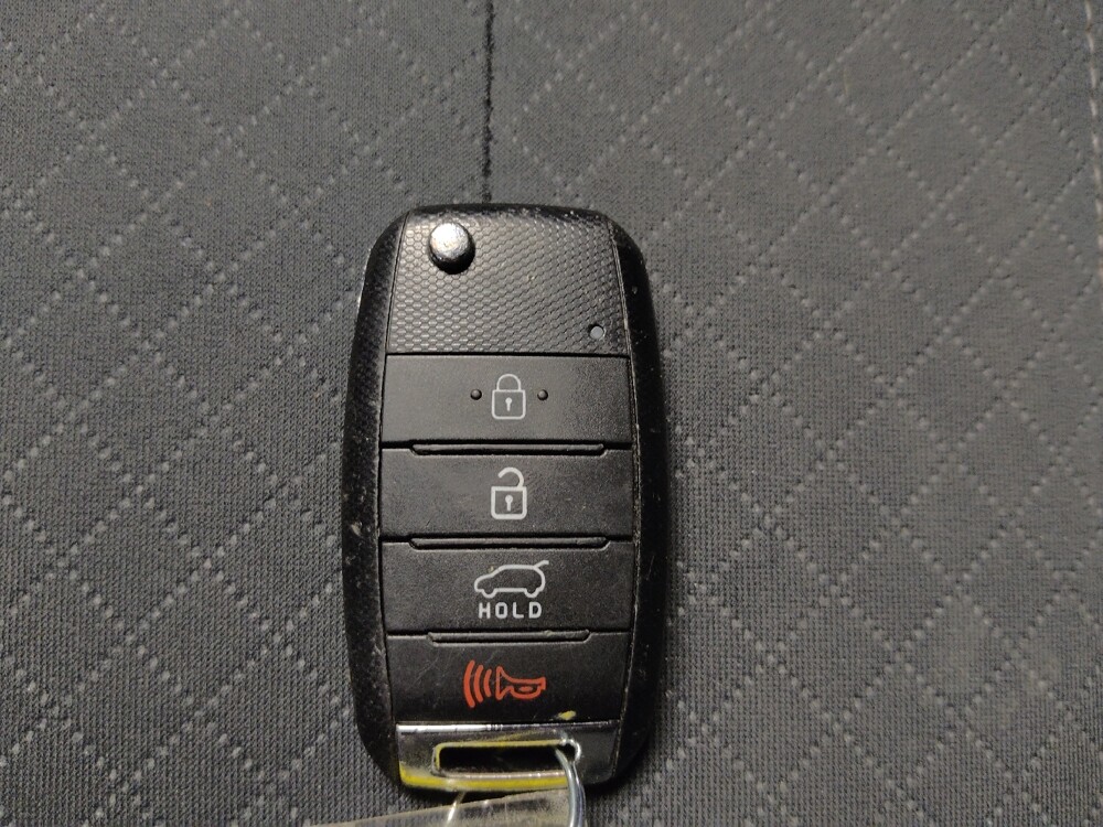 2020 Kia Sorento in Macon, GA 31210 - 18100504 32