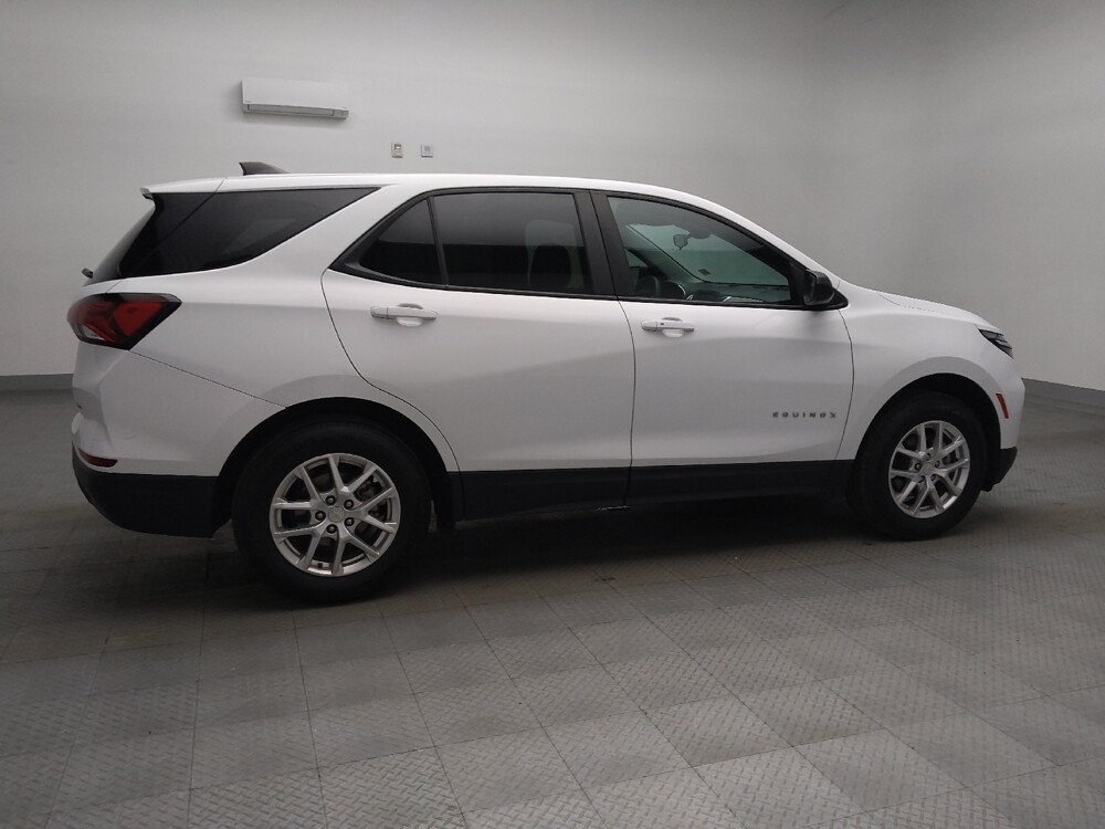 2022 Chevrolet Equinox in Round Rock, TX 78664 - 18100508 10