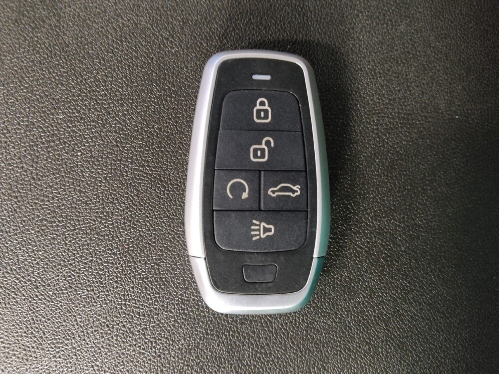 2019 Chevrolet Equinox in Birmingham, AL 35215 - 18100512 32