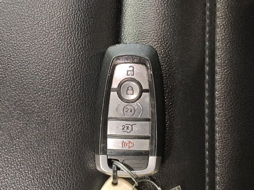 2020 Ford Edge in Fort Worth, TX 76116 - 18100533 32