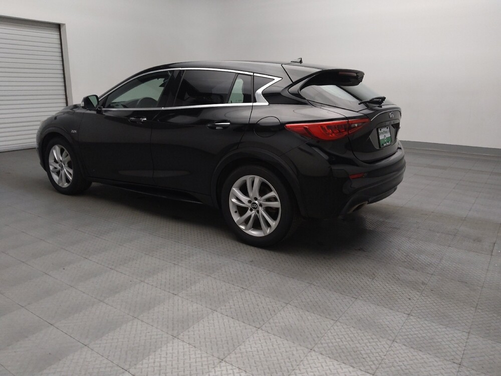 2017 INFINITI QX30 in Tyler, TX 75701 - 18100538 5